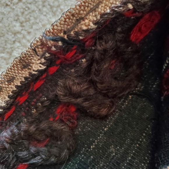 Indigenous Vintage Red and Black Carpet Women's Shoulder Bag - Picture 8 of 11